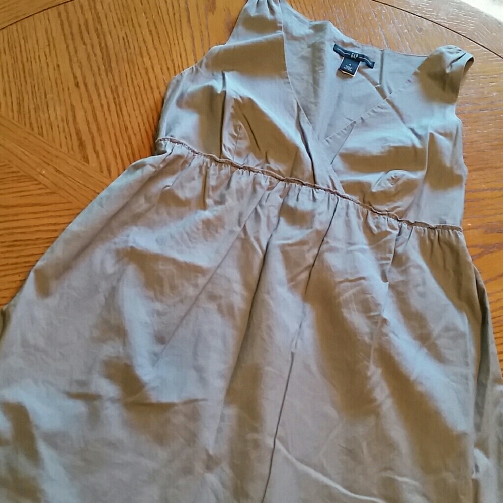 GAP dress